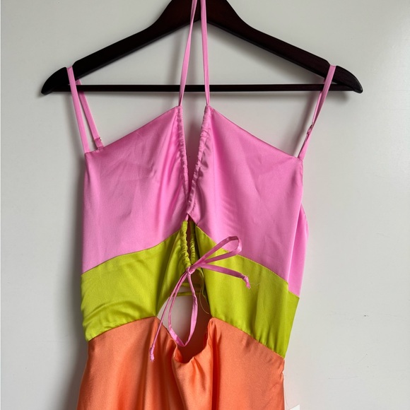 SHOW ME YOUR MUMU NEW Calloway Cut Out Dress‎ Cantaloupe Luxe Satin Maxi Large - Picture 5 of 14